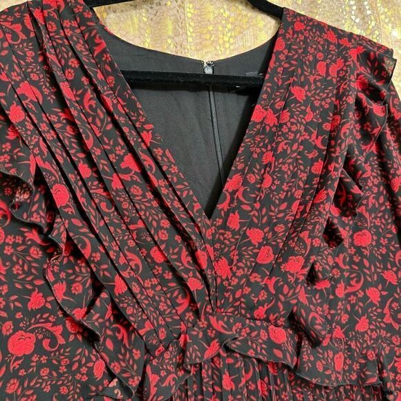 Express Black Red Rose Floral Pleated Long Sleeve V Neck Dress XL - Picture 4 of 11